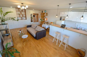 Shine24 - Spacious and bright apartment - NEW